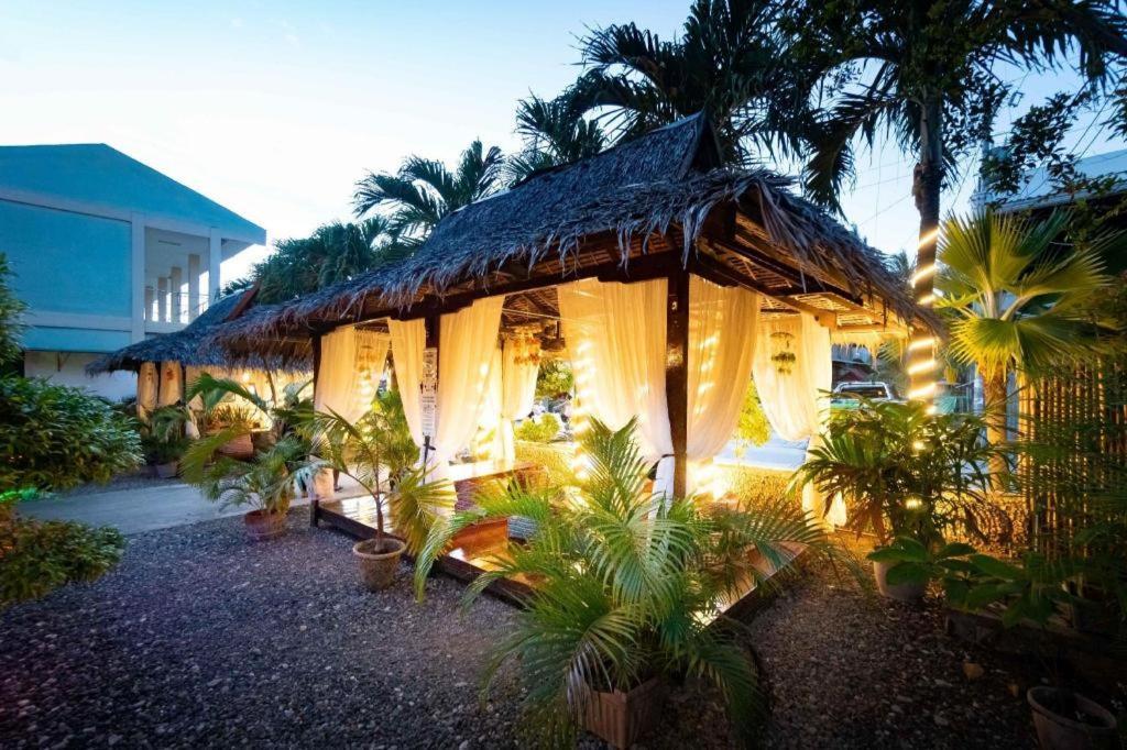 Coucou Bar Hotel And Restaurant Santa Fe  Exterior photo