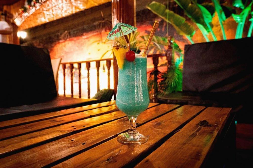 Coucou Bar Hotel And Restaurant Santa Fe  Exterior photo