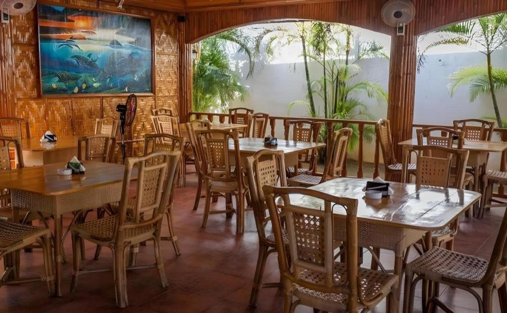 Coucou Bar Hotel And Restaurant Santa Fe  Exterior photo